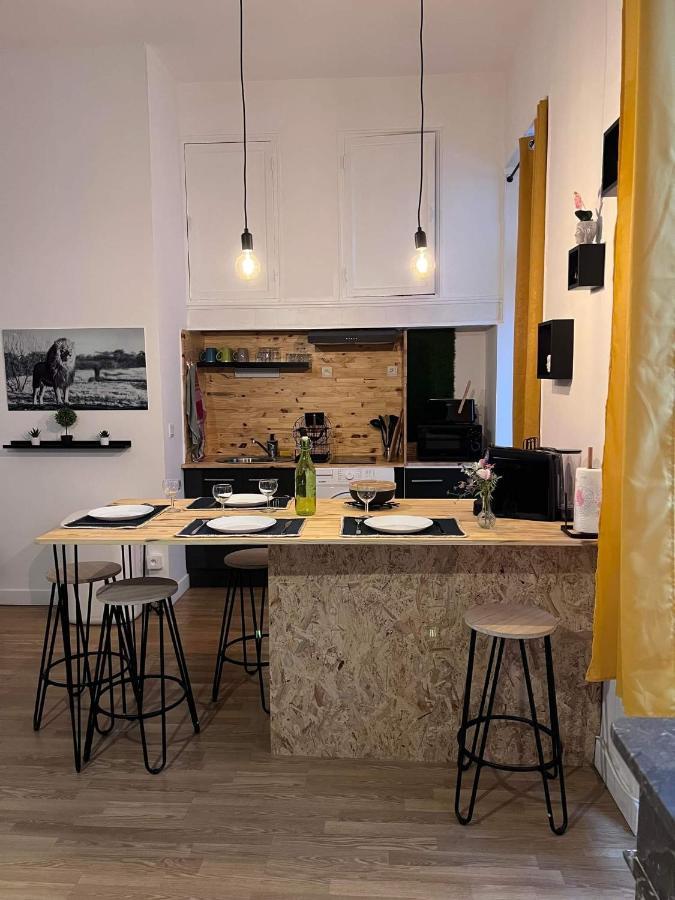 Charmant appartement climatisé aux pieds de la cité Carcasona Exterior foto