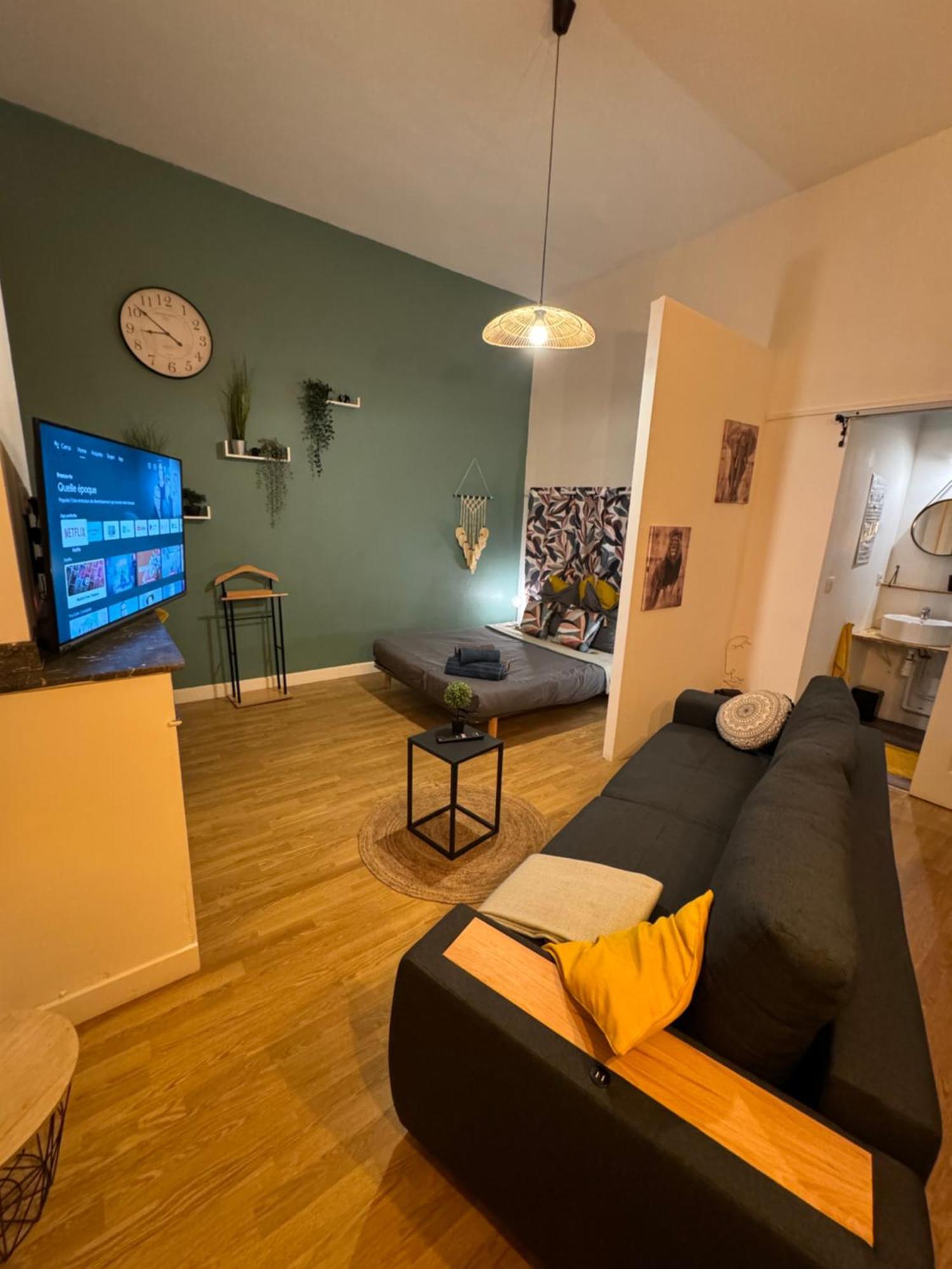 Charmant appartement climatisé aux pieds de la cité Carcasona Exterior foto
